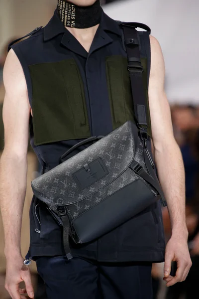 Look 53